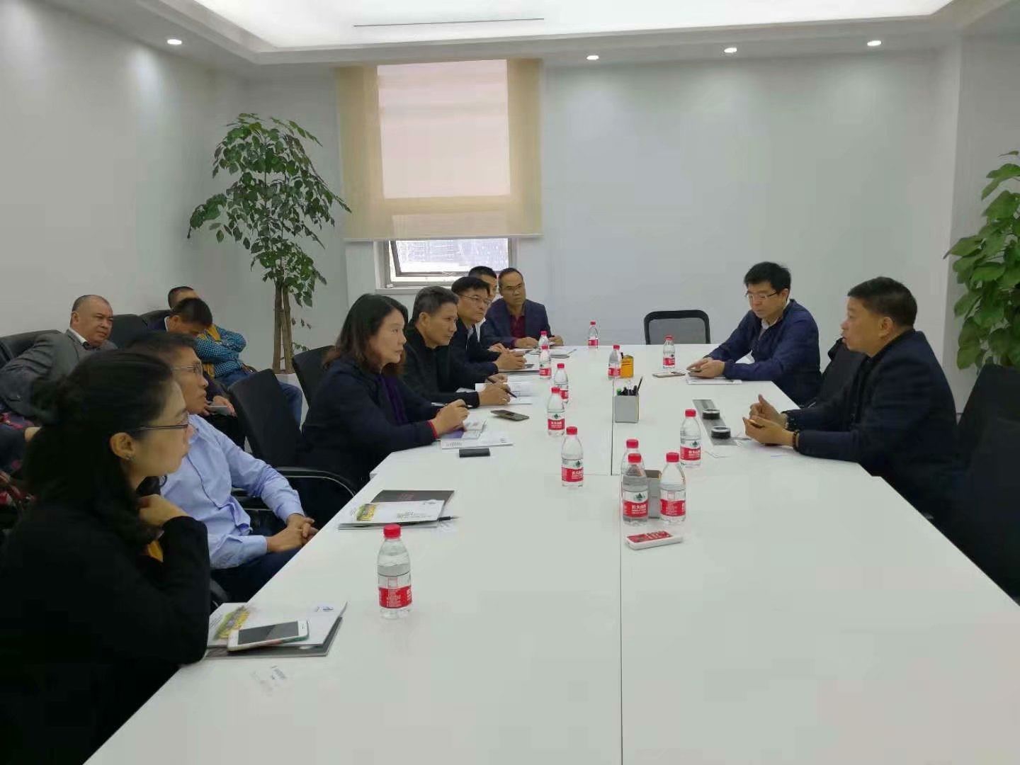 湛江高新区党政主要领导率队赴广州深圳学习考