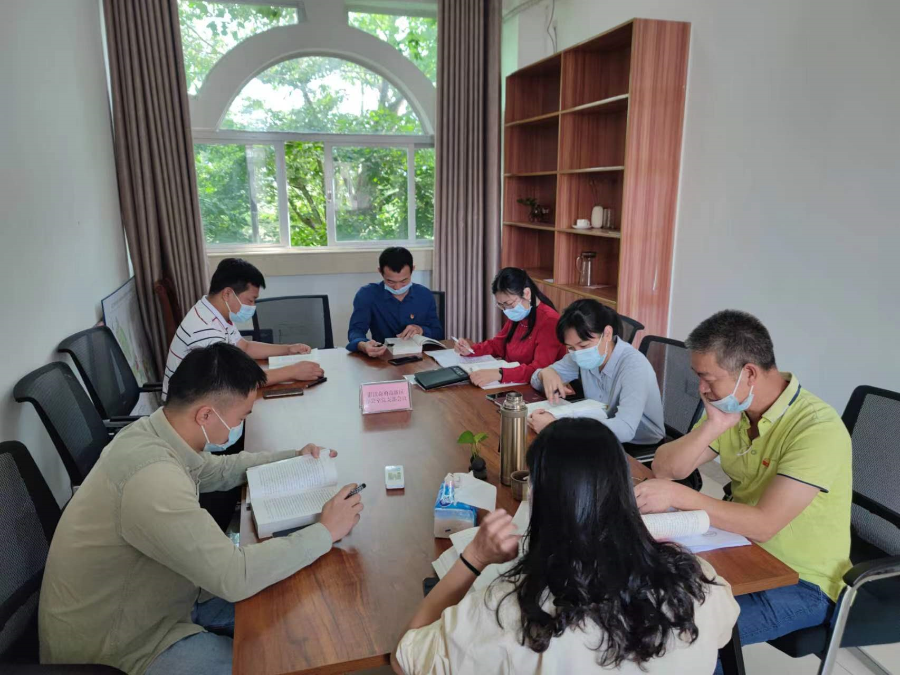 20221021办公室支部学习会议2.jpg